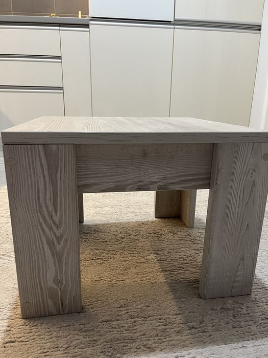 Vând măsuța cafea