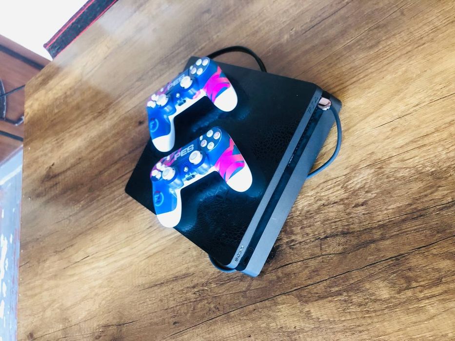 PlayStation4 slim  500GB