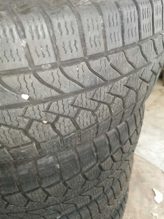 Cauciucuri de iarna 205/60/16
