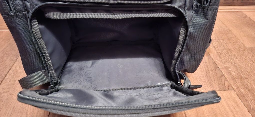Rucsac pescuit spinning Fox Rage 42x21x41cm, stare f buna