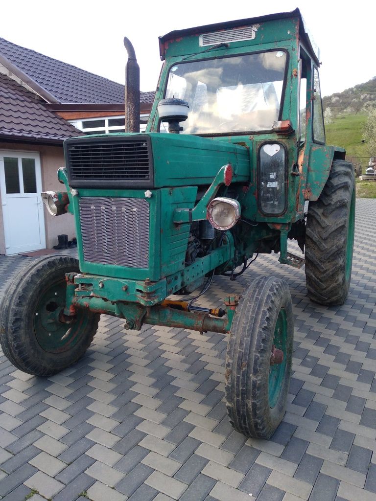 Tractor utb 650    m