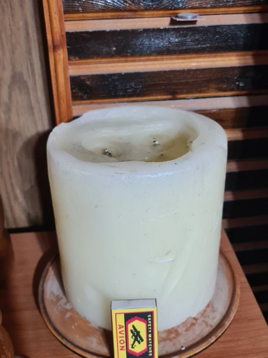 Подсвечники и свечи