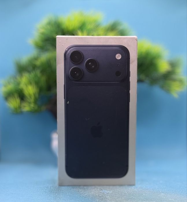 НОВ!!! Apple iPhone 17 Pro Max, 256GB, 5G, Deep Blue