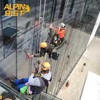 Alpinism utilitar curățare si spălare geamuri
