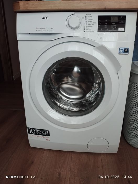 Пералня AEG L6FBI27W