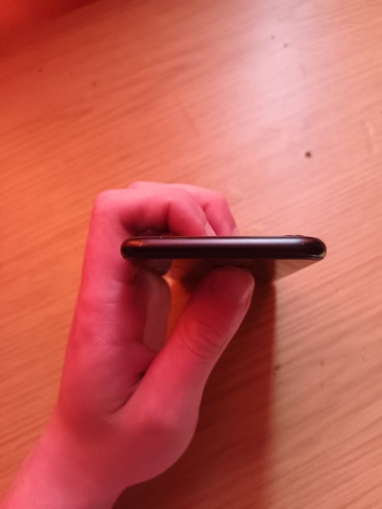 Iphone SE 2019,utilizat