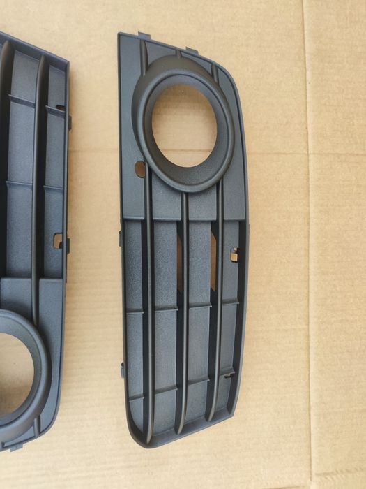 Grila grile proiector ceata Audi A4 B8 2008-2012 noua