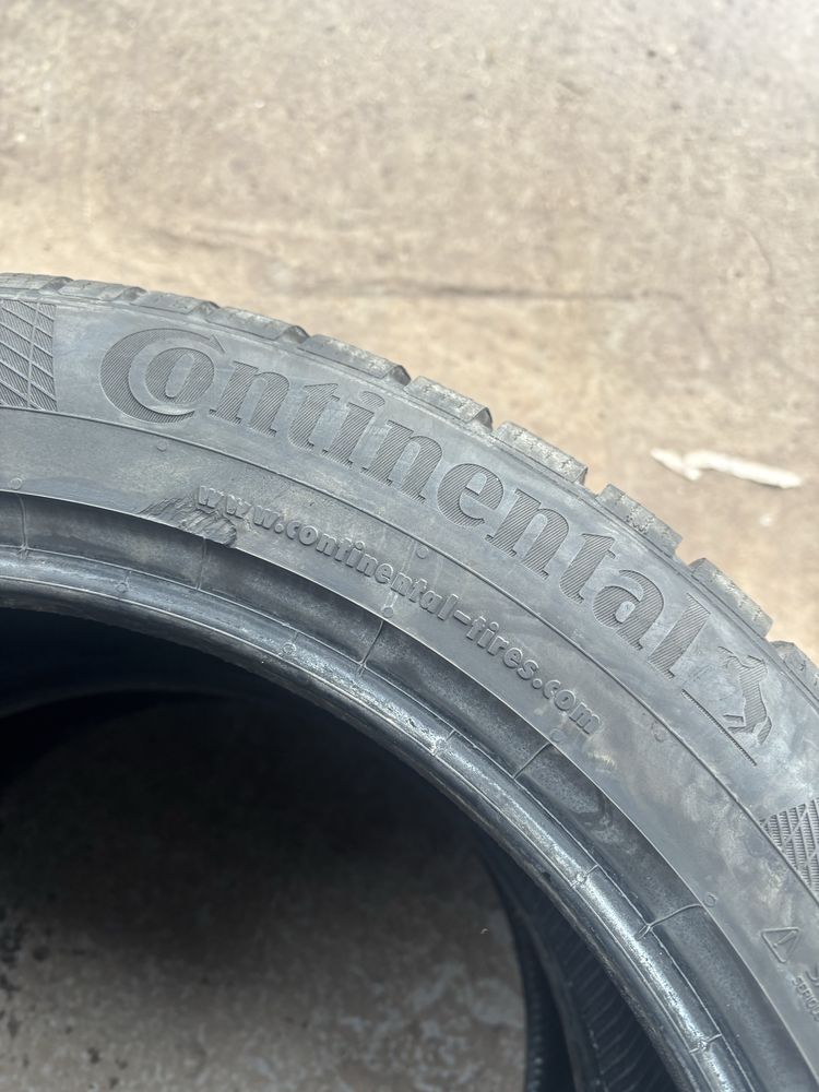 255/45/19 Pirelli 2 бр 2020, Continental 2 бр 2022