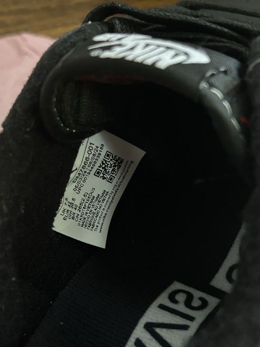 Jordan 1 low X Travis Scott