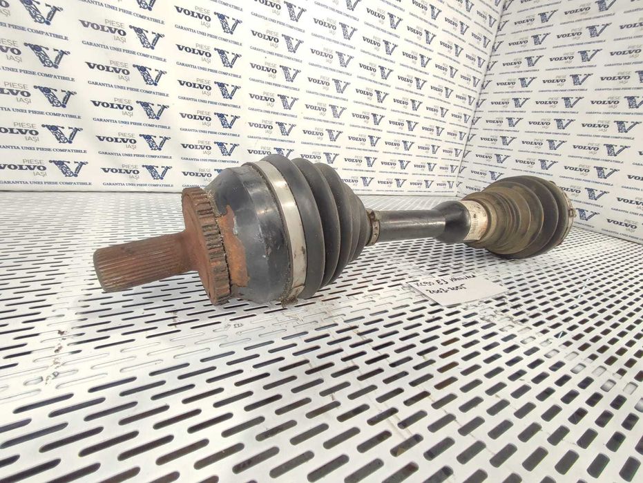 Planetara stanga VOLVO XC90 2.4D5 2003-2006 manuala