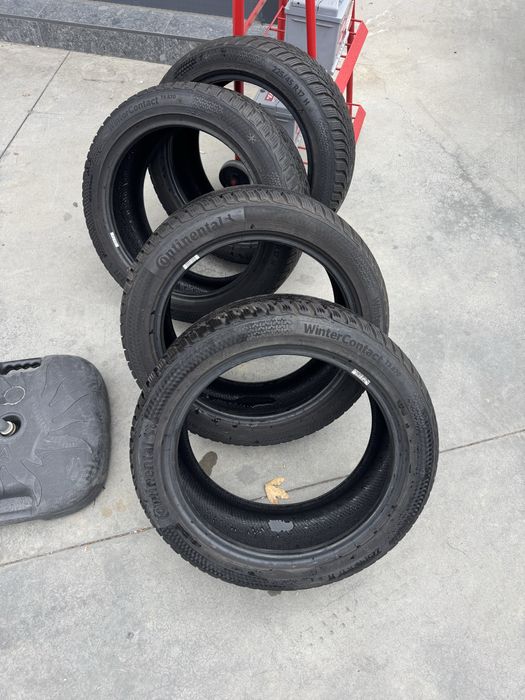 Гуми  CONTINENTAl 225/45 R17