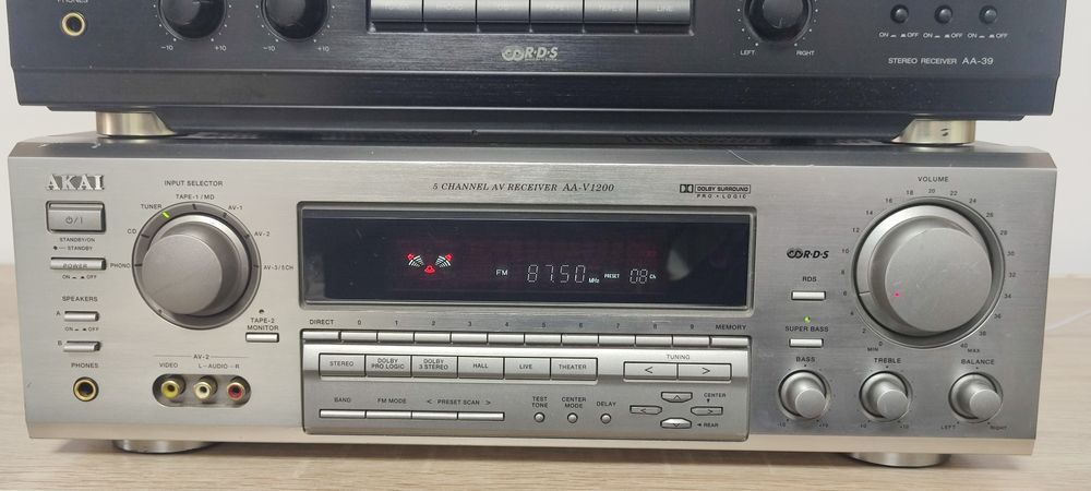 Receiver Akai Amplituner