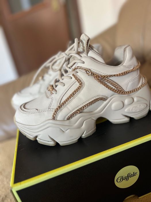 Маратонки Buffalo 37 номер