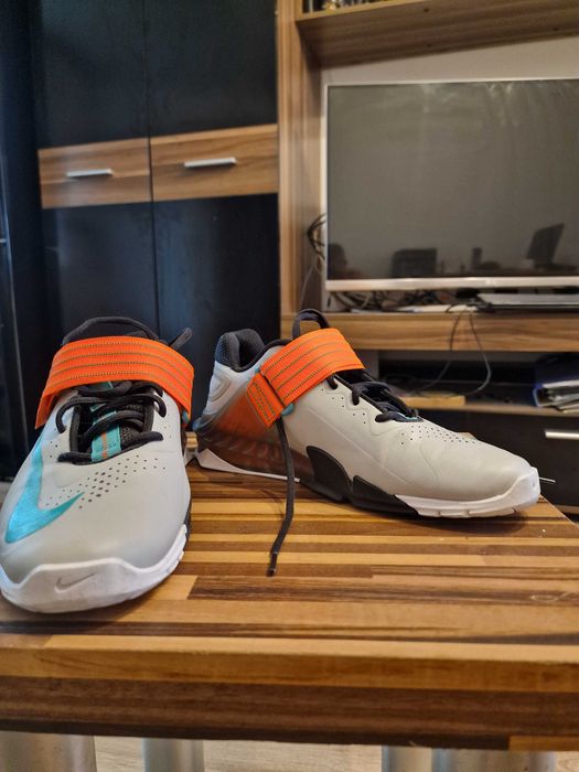 Щангети/обувки за вдигане на тежести  Nike Savaleos