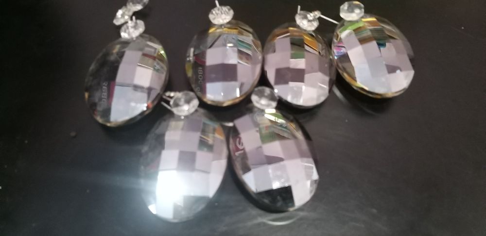 Продам хрустальные  капельки с  люстры.