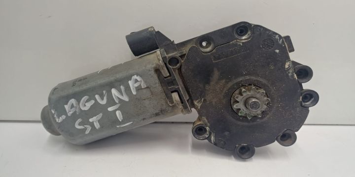Motoras macara Renault Laguna prima generatie (facelift)