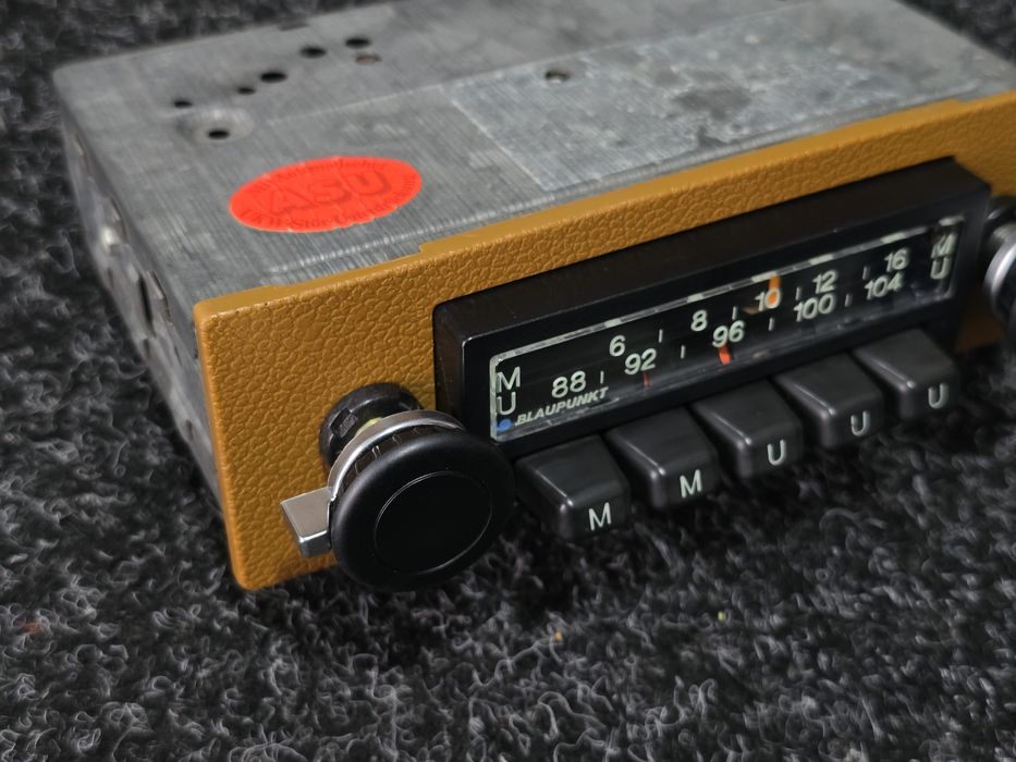 Radio retro BLAUPUNKT ftz u108, automobile clasice,  impecabil
