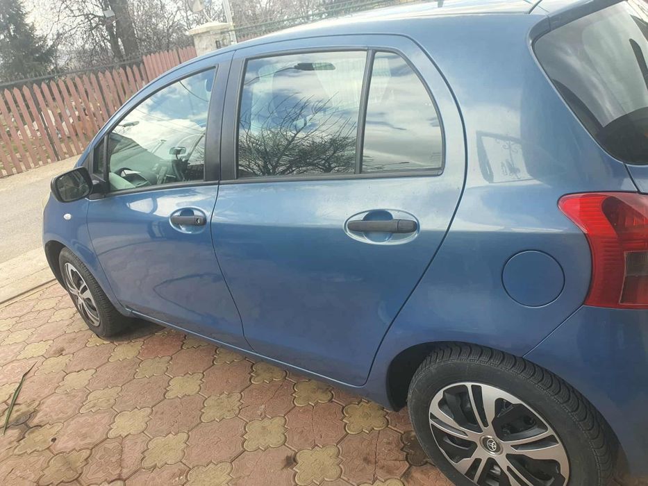 Autoturism Toyota Yaris