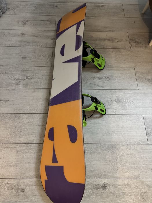 Vand placa snowboard Raven si Boots