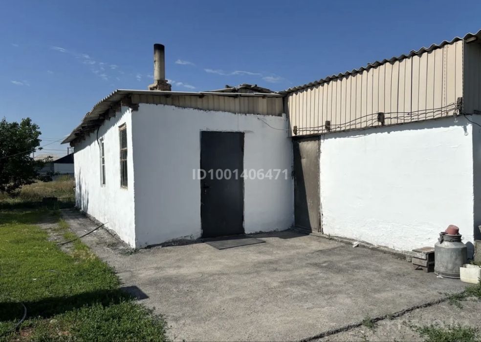 Продается дом с участком