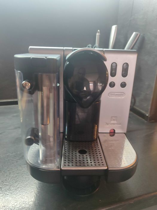 Кафемашина Delonghi Nespresso