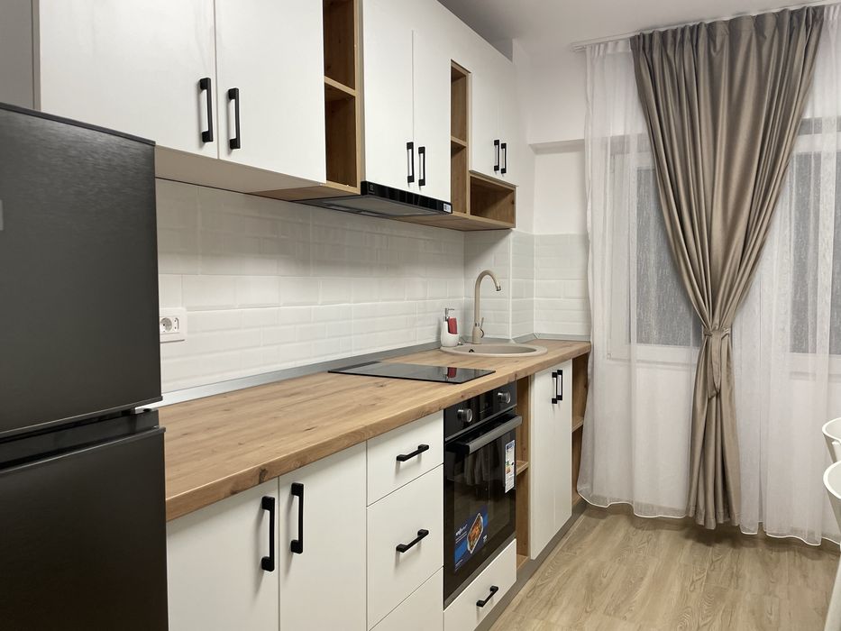 Inchiriez apartament cu 2 camere in regim hotelier zona ultracentrala