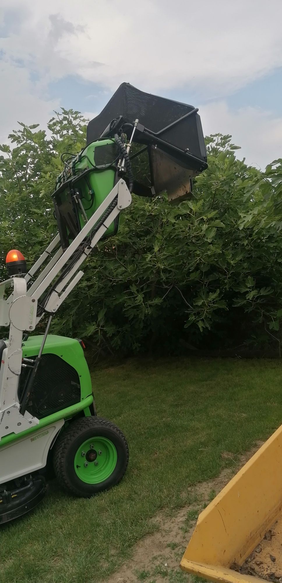 Трактор косачка ETESIA 124 D хидро