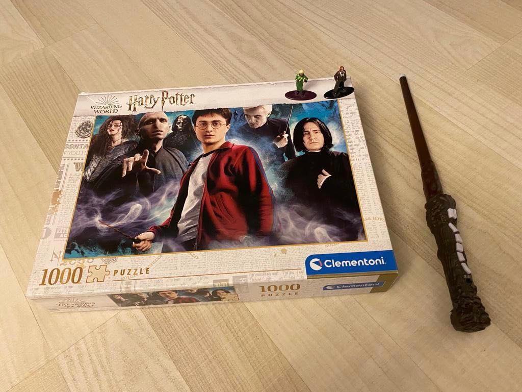 Harry Potter Set: bagheta, puzzle 1000 piese si 2 figurine metalice