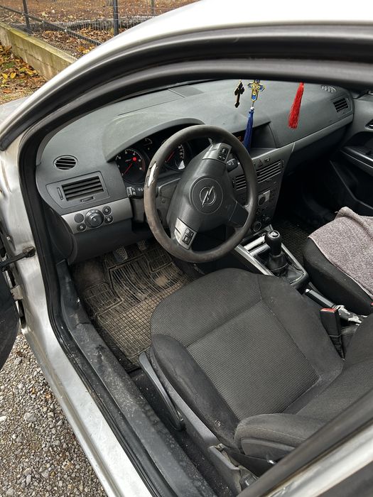 Vând opel astra h