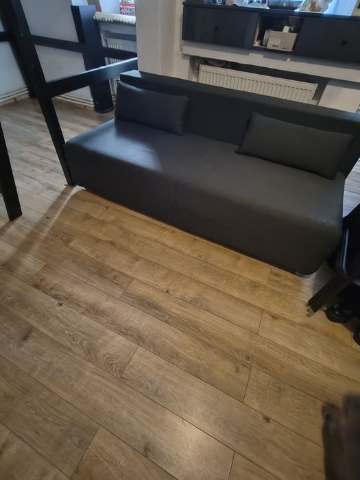 Vând pat etajat și canapea extensibila