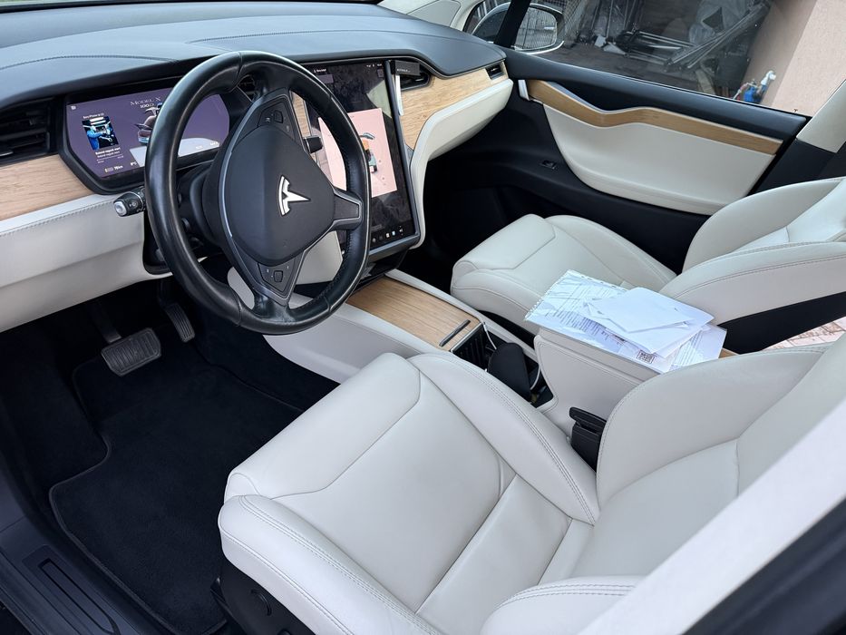 Tesla model X long range 100D