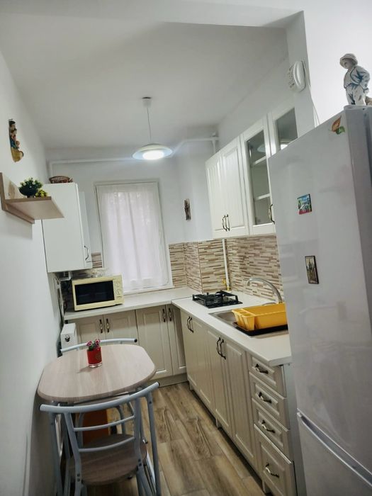 Inchiriez apartament in Centrul Civic