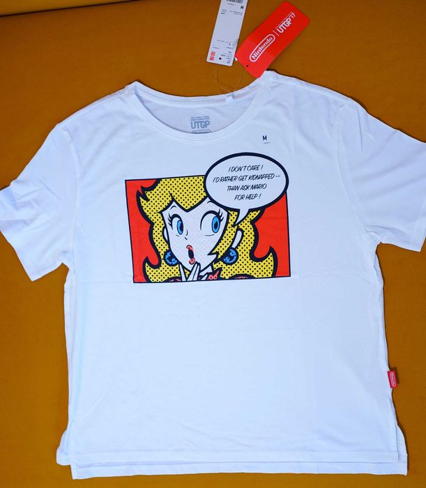 Uniqlo Nintendo tricou femei NOU si Nefolosit, marimea M