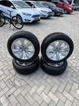 Jante Audi cu anvelope iarna 225 55 17