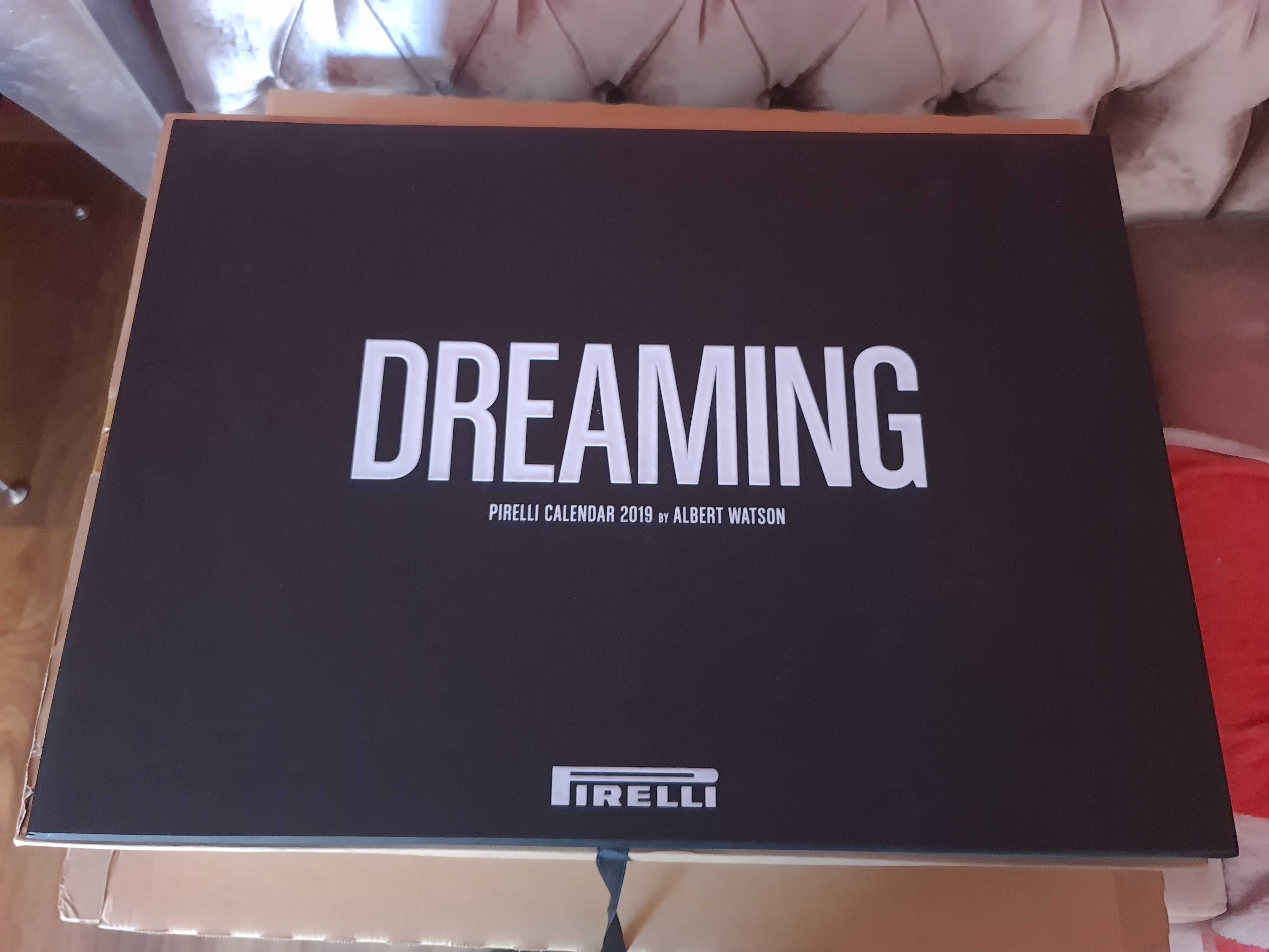 2x 2019 Pirelli Calendar “Dreaming” by Albert Watson cutie originala