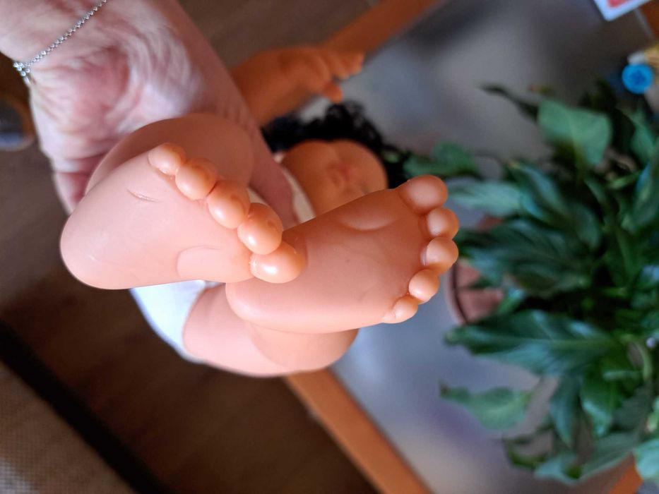 Реалистична кукла Miniland бебе момче с очила