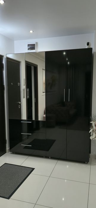 Vând Mobilă (Cuier Haine și Papuci)