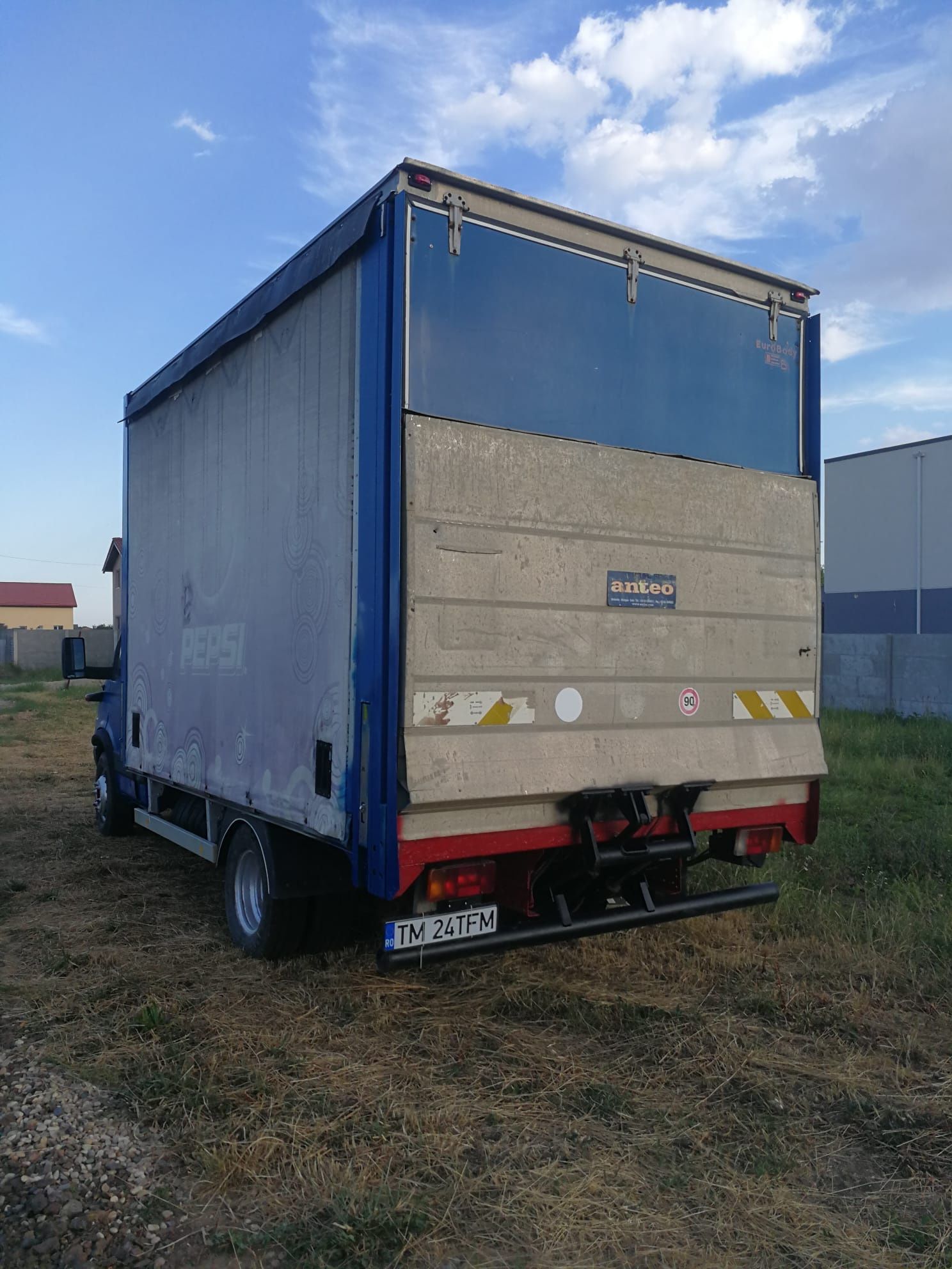 Vând Iveco 2005, starefoarte bună, acte la zi