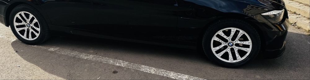 vand 2 set  jante sau schimb cu una