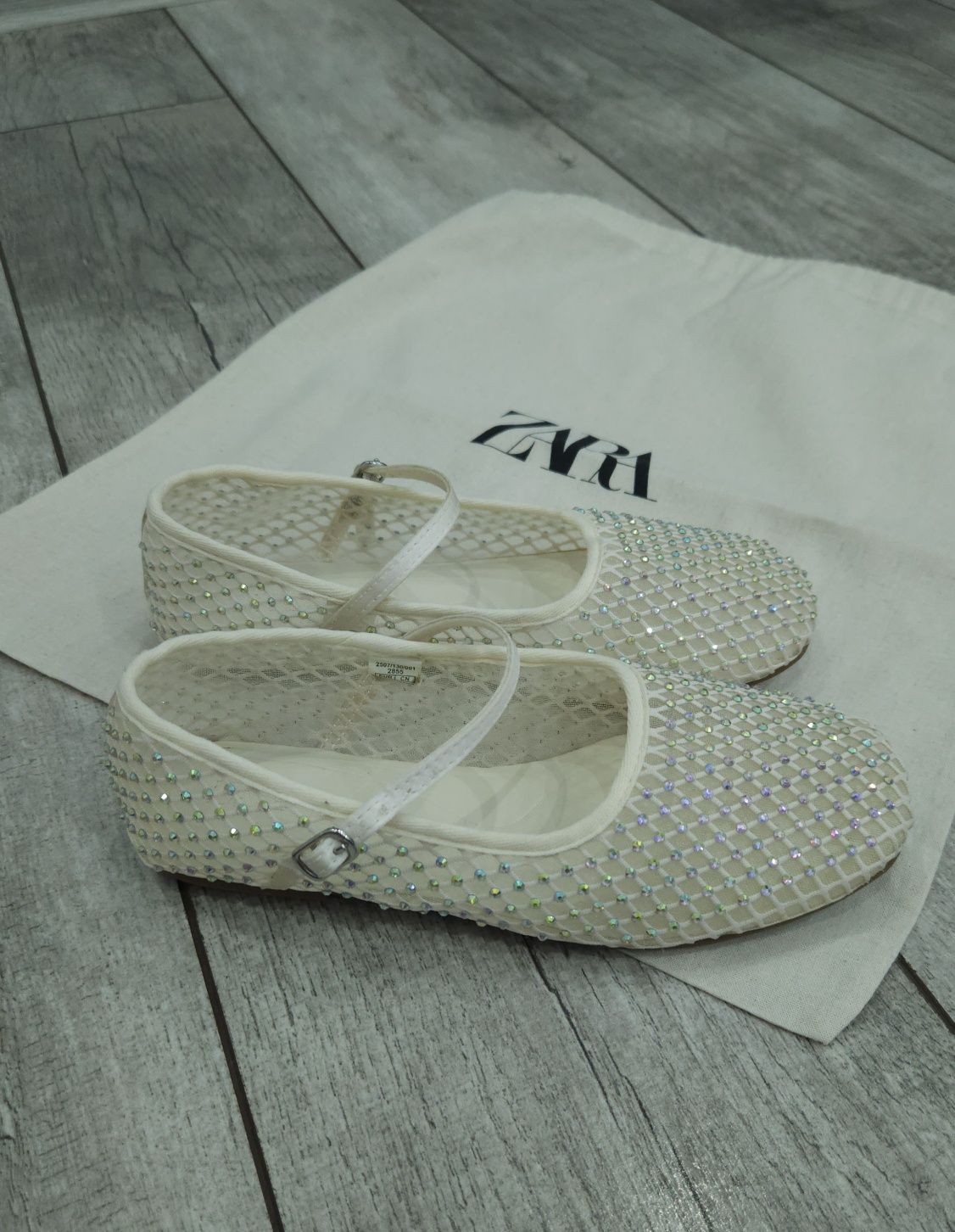 Детски балеринки с камъчета Zara