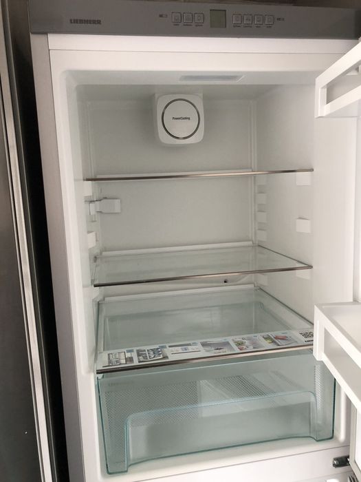 Хладилник Liebcherr No Frost с фризер с 4 чекмеджета