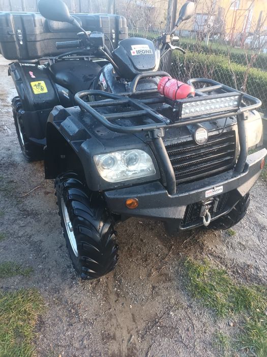 Vând atv cf moto