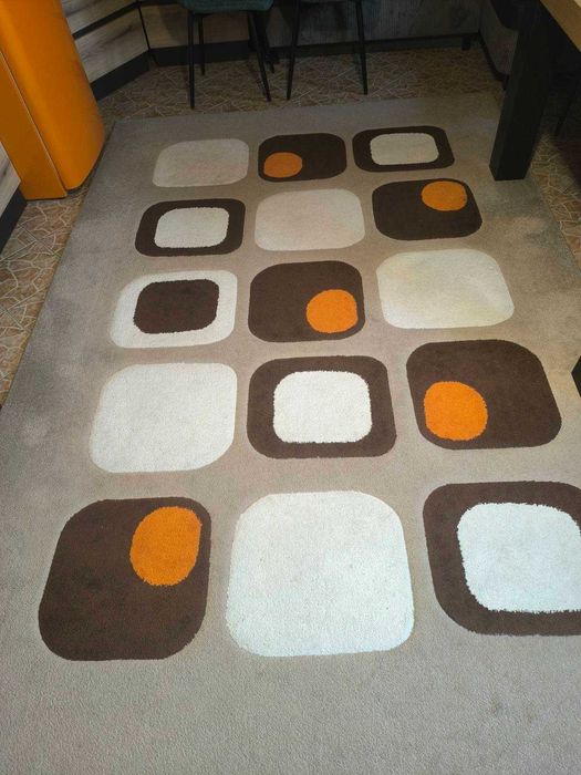 Килим 200 х 290 бежово и оранж