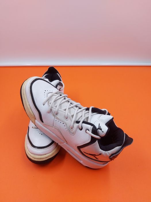 Jordan Courtside 23 номер 38 Оригинални кецове