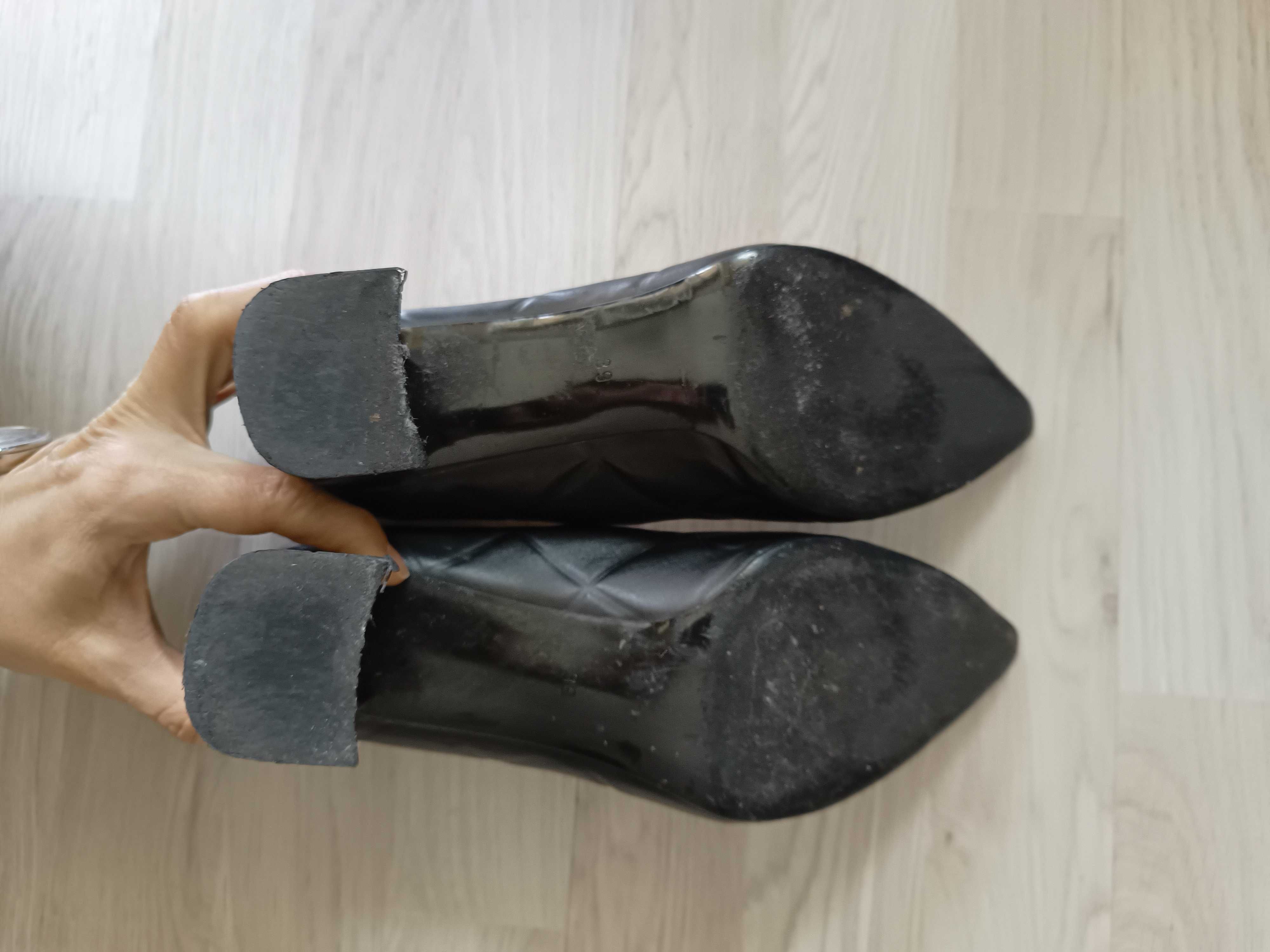 Обувки Gianni - естествена кожа