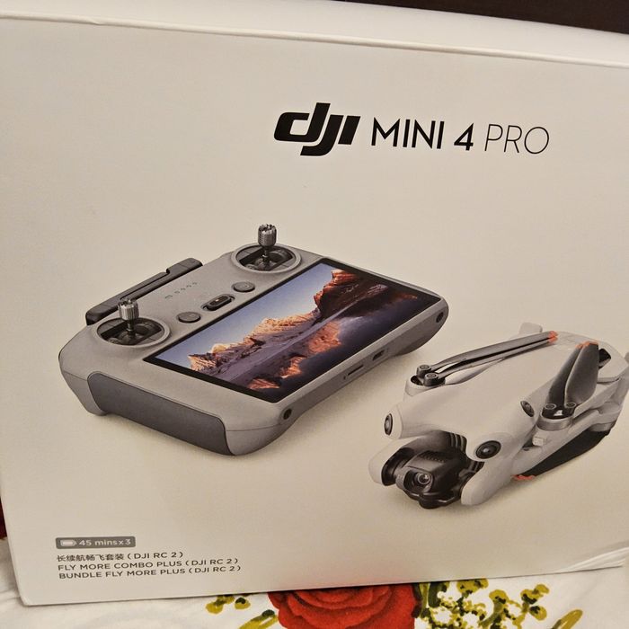 Dji mini 4pro fly more combo plus rc2