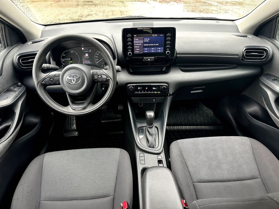 Toyota Yaris-2022-1.5 benzina hybrid-automata-unic proprietar/GARANTIE