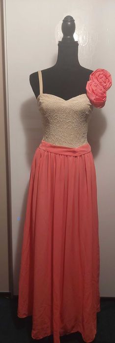 Rochie noua fabuloasa cu accesorii pe umar
