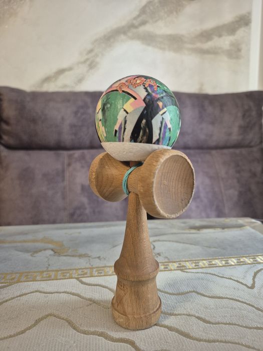 Kendama Rosadama-M Krom rubber