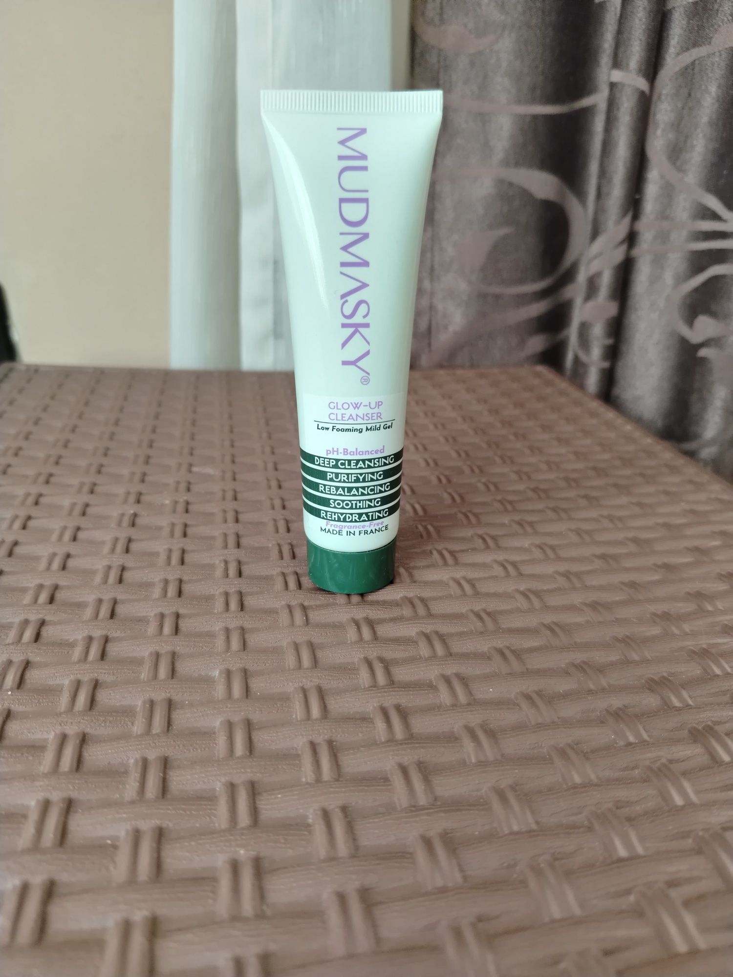MUDMASKY Glow-up Cleanser 60ml.
